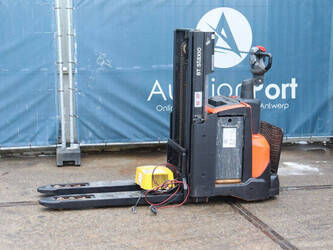 صورة ل مكدس البليت 2017 تويوتا SWE200D