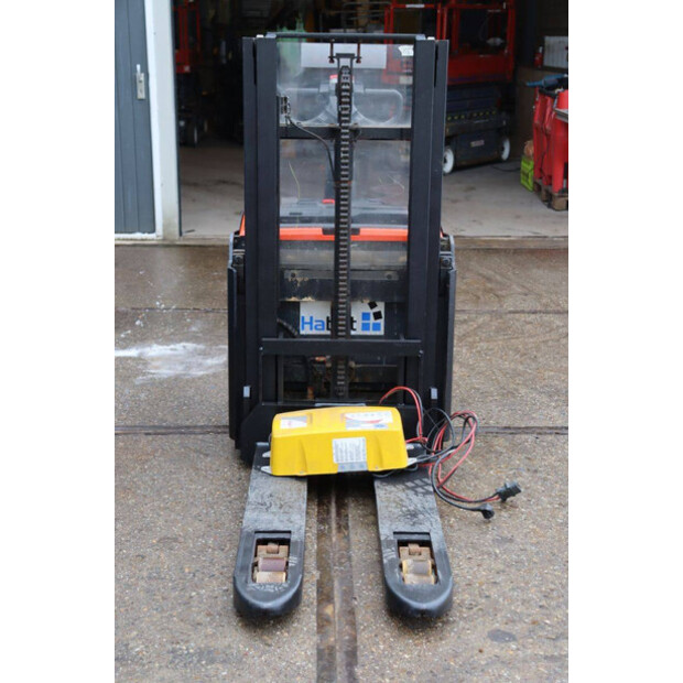 2017 Toyota SWE200D-45339734