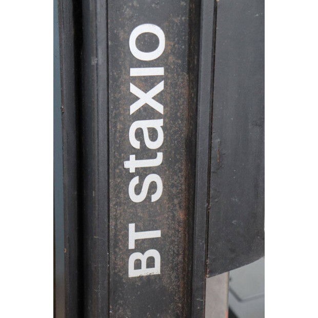 2017 Toyota SWE200D-45339741