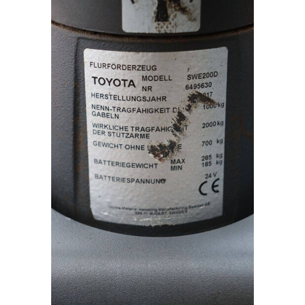 2017 Toyota SWE200D-45339744