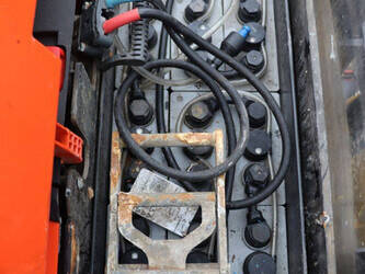 2017-toyota-swe200d-1413936-45339748