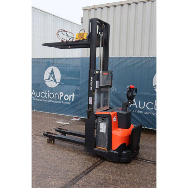 2017 Toyota SWE200D-45339753