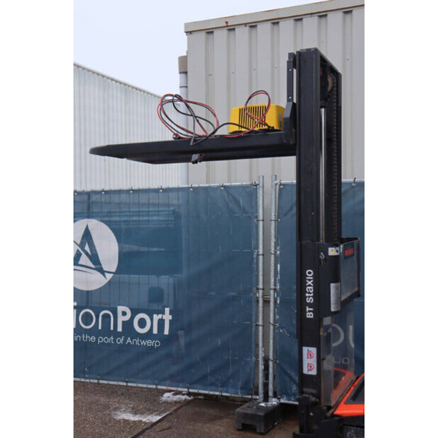 2017 Toyota SWE200D-45339754