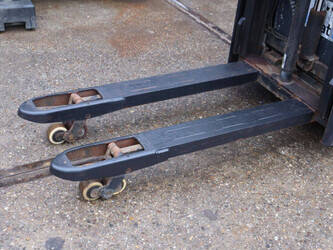 2017-toyota-swe200d-1413936-45339755