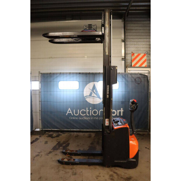 2018 Toyota SWE140L-45339782