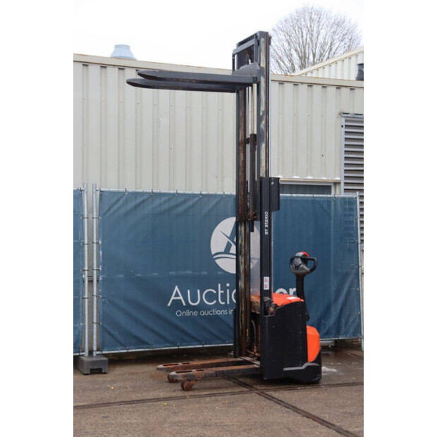 2016 BT SWE140L-45339870