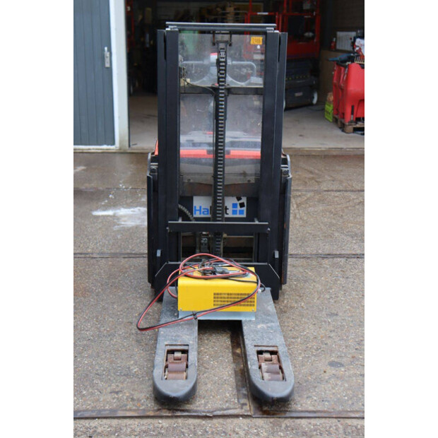 2015 BT SWE200D-45339884