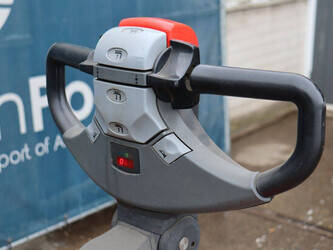 2015-bt-swe200d-1413941-45339897