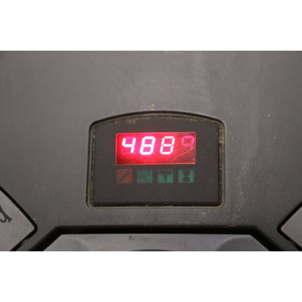 2015 BT SWE200D-45339906