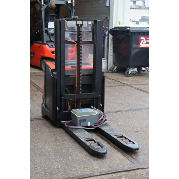 2013 بي تي SWE200D-45339913