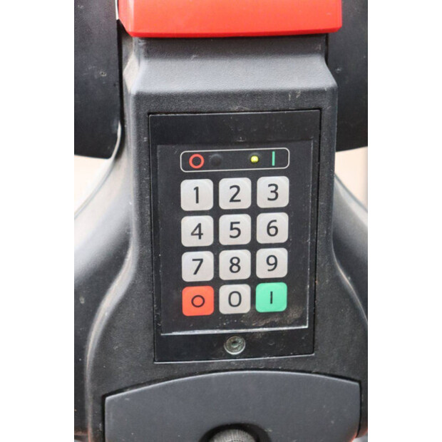 2015 BT SWE200D-45339955