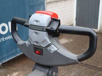 2015-bt-swe200d-1413943-45339958