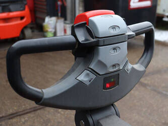 2015-bt-swe200d-1413943-45339959