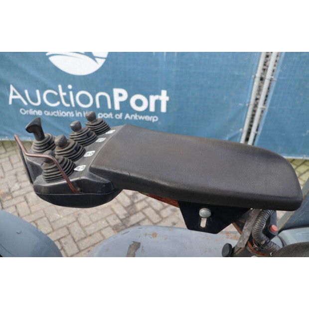 2016 تويوتا 02-8FGF30-45340017