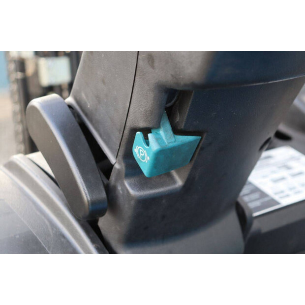 2020 Cesab M325-45340053