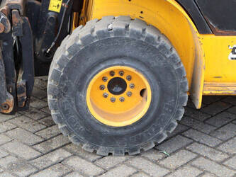 2016-jcb-tlt30d-1413948-45340117