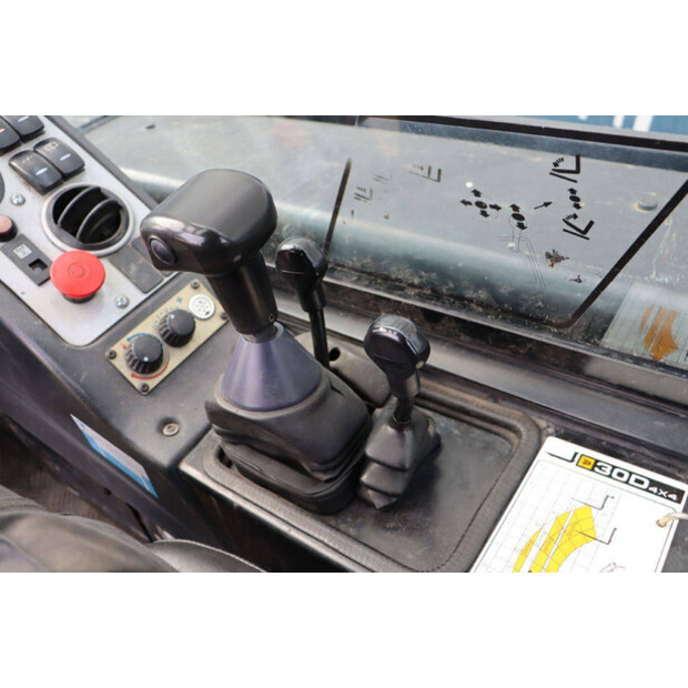 2016 JCB TLT30D-45340132