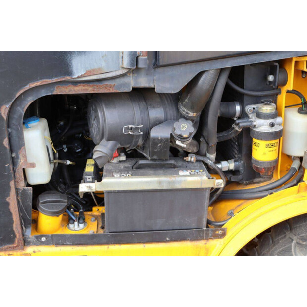 2016 JCB TLT30D-45340137