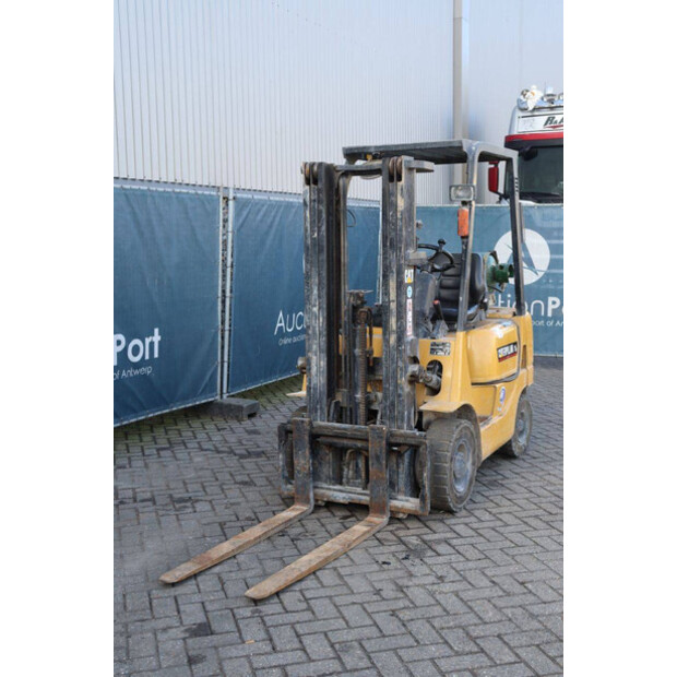 1999 كاتربيلر GP15K-45340187