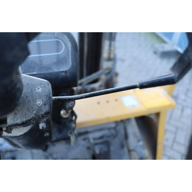 1999 كاتربيلر GP15K-45340204