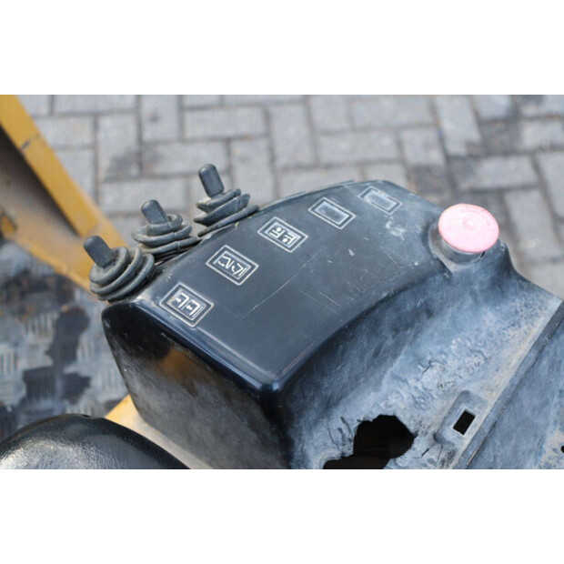 1999 كاتربيلر GP15K-45340209