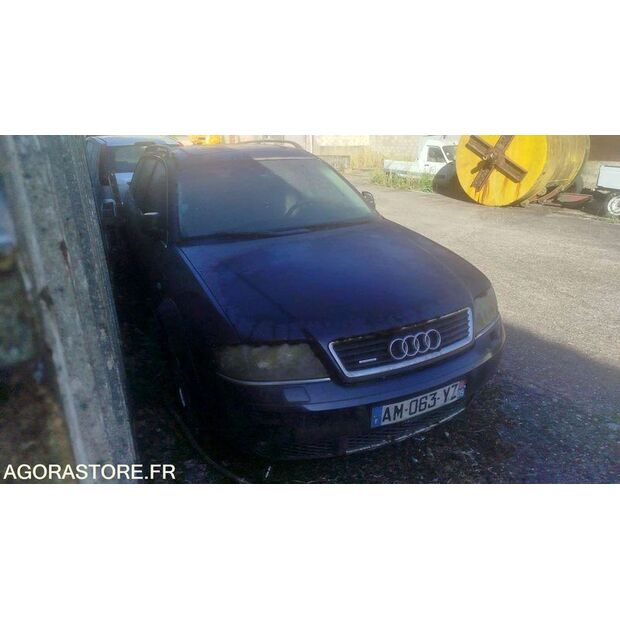 Audi-45353719