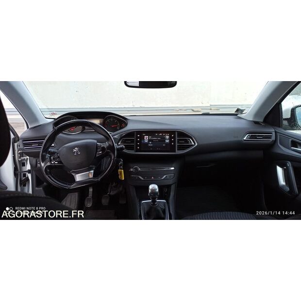 2015 بيجو 308-45353789