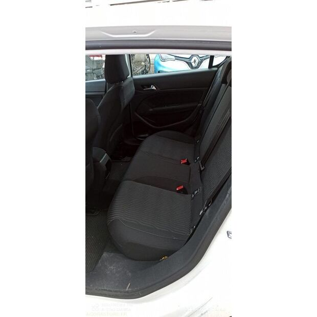 2015 بيجو 308-45353791