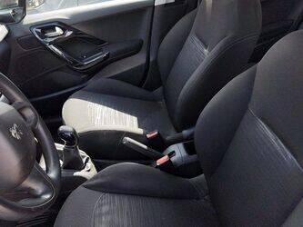 2012-peugeot-208-1414056-45353794