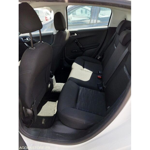 2012 بيجو 208-45353795