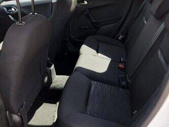 2012-peugeot-208-1414056-45353795