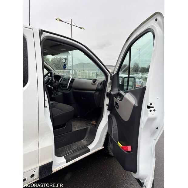 2015 Renault Trafic-45353849