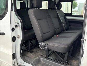 2015-renault-trafic-1414061-45353850