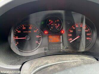 2015-peugeot-partner-1414064-45353876