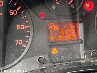 2015-peugeot-partner-1414064-45353896