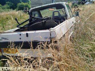 1990-nissan-patrol-1414073-45354007