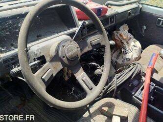 1990-nissan-patrol-1414073-45354014