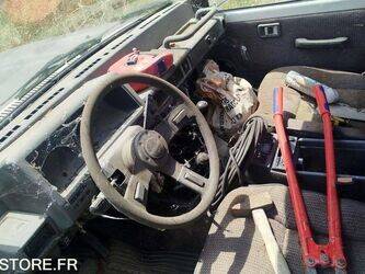 1990-nissan-patrol-1414073-45354015