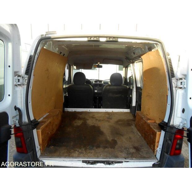 2004 بيجو PARTNER-45354060