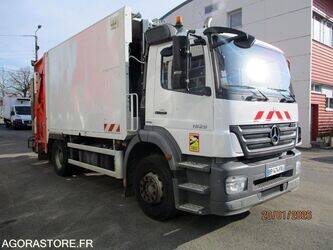 2011-mercedes-benz-1829-1414090-45354130