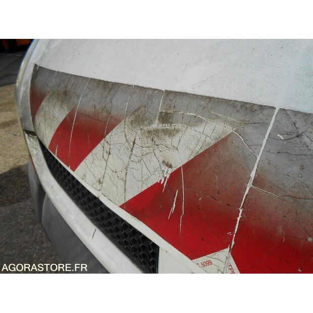 2005 رينو Master-45354182