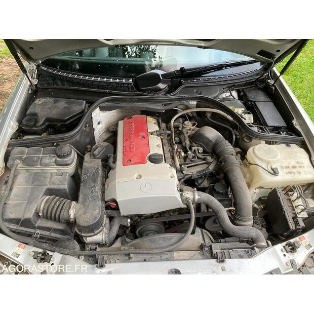 2001 مرسيدس بنز CLK-45354316