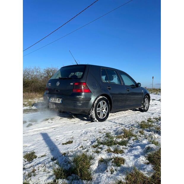 2003 Volkswagen Golf-45354359