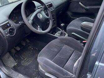 2003-volkswagen-golf-1414110-45354362