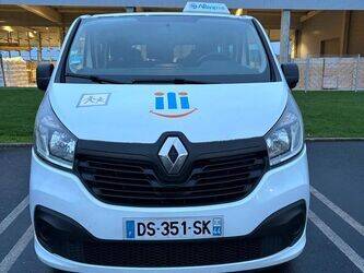 2015-renault-trafic-1414114-45354403