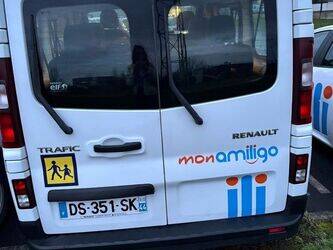 2015-renault-trafic-1414114-45354404