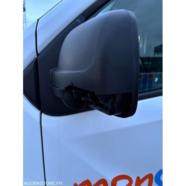 2015 Renault Trafic-45354413