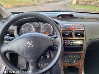 2004-peugeot-307-1414115-45354425