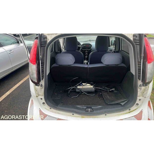 2013 Peugeot ION-45354523