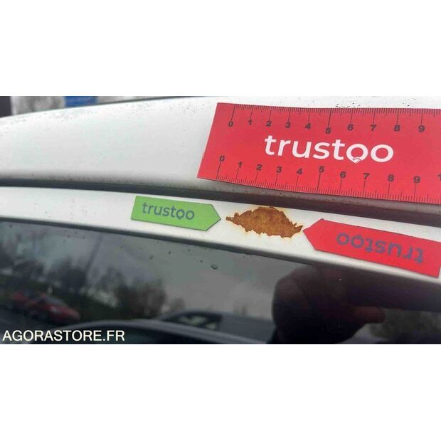 2013 Peugeot ION-45354547